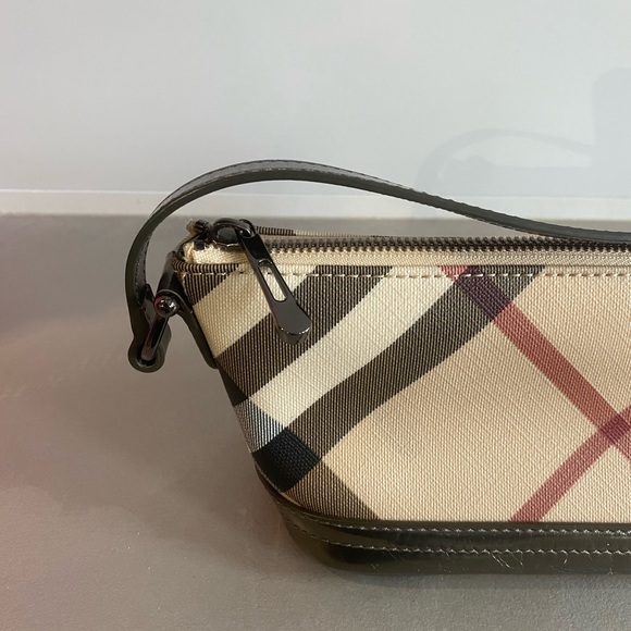 Vintage Burberry Handbag - Picture 3 of 7